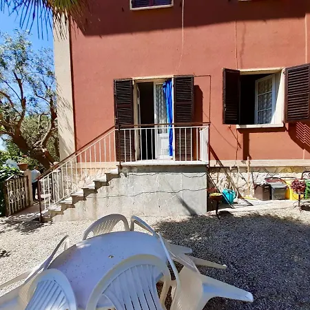 S266 - Quadrilocale Con Giardino E Posto Auto Sirolo